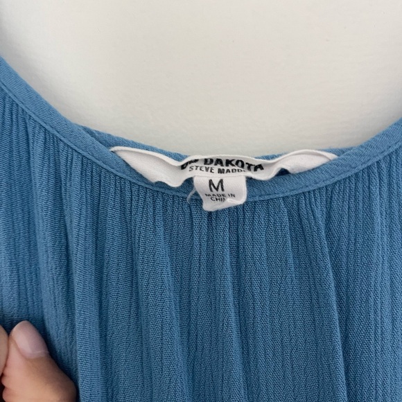 BB Dakota
Under The Sun Dress size medium - Picture 2 of 3